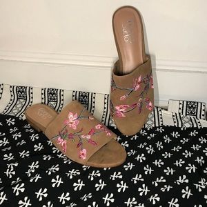 Franco Sarto brown mule floral flat sandal shoe